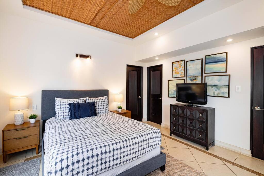 Playa Palapa~Steps From The Ocean! Appartement Tamarindo Buitenkant foto