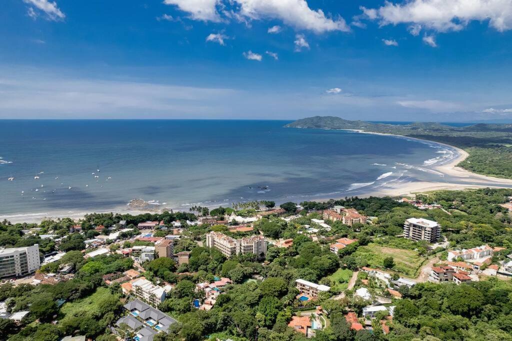 Playa Palapa~Steps From The Ocean! Appartement Tamarindo Buitenkant foto